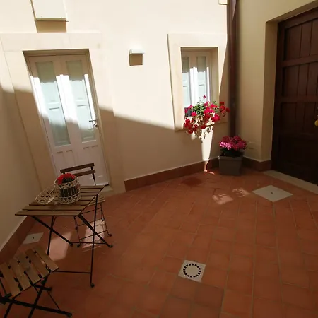 Dimore Delle Zagare Ortigia Bed and Breakfast 3*